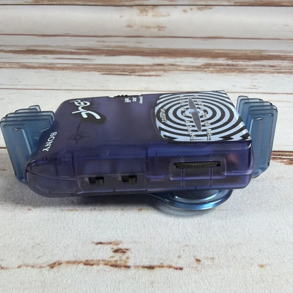 Vintage 1999 Sony Psyc SRF-PSY03 AM/FM Portable Radio Clip Walkman Unit Only